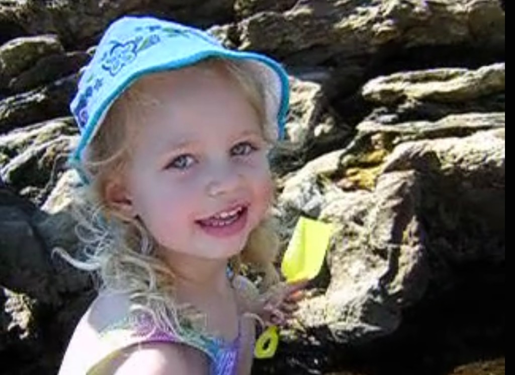 kids at the tide pools, why take your kids to the tide pools, tide pooling in socal